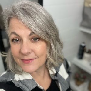 Meet your Posher, Regina